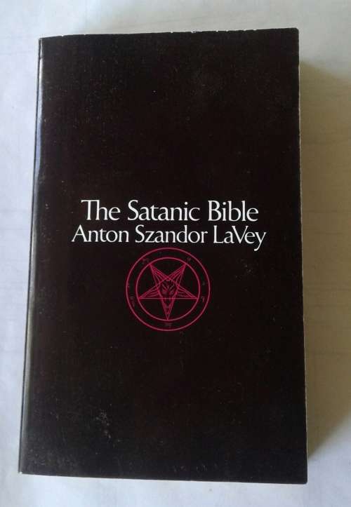 The Satanic Bible (Paperback, New edition) Anton Szandor LaVey